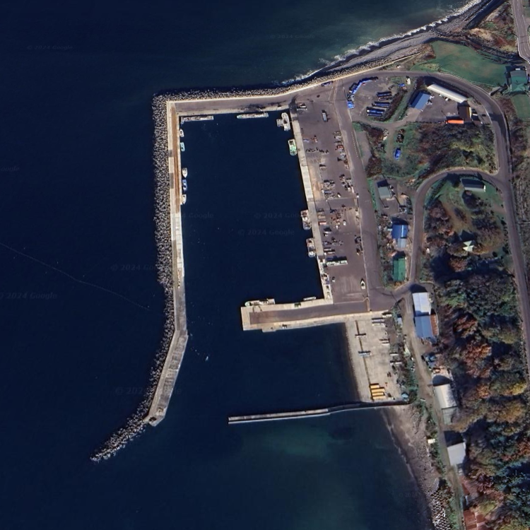 知布泊漁港（日の出漁港）