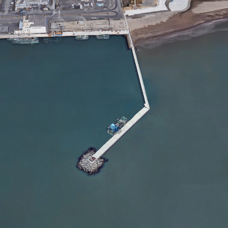 石巻漁港赤灯防波堤