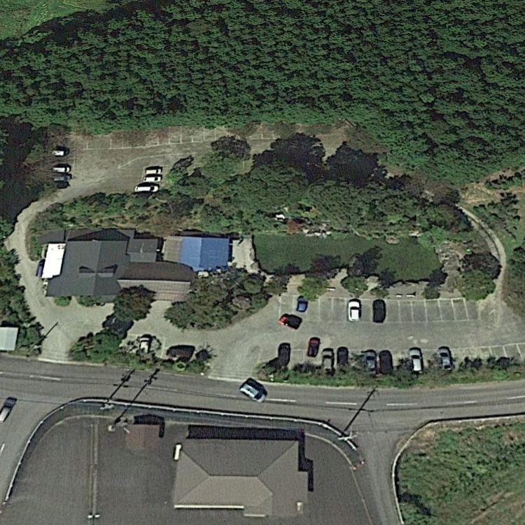 滝のある釣堀 那須高原 清流の里