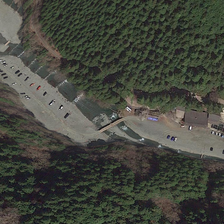 リヴァスポット早戸