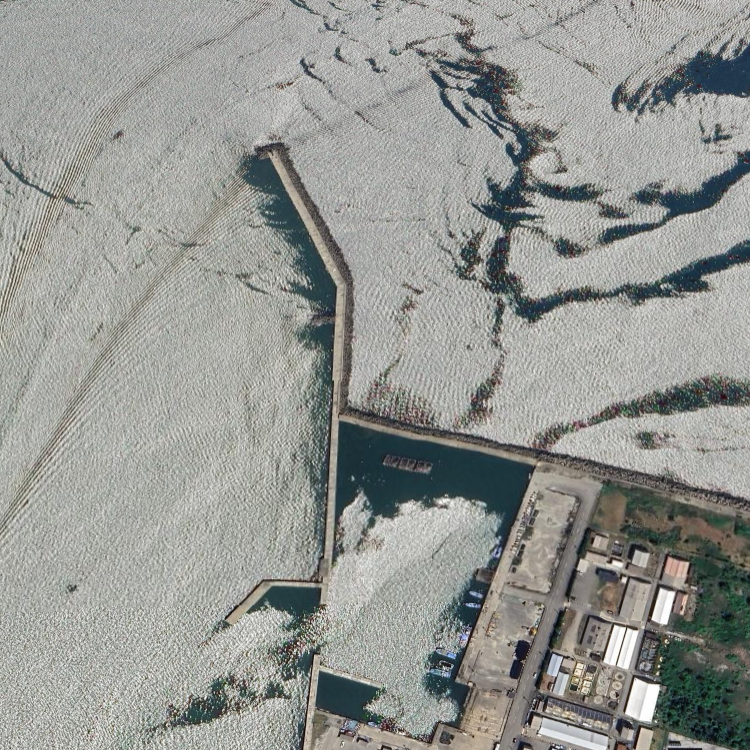 新湊東防波堤 灯台