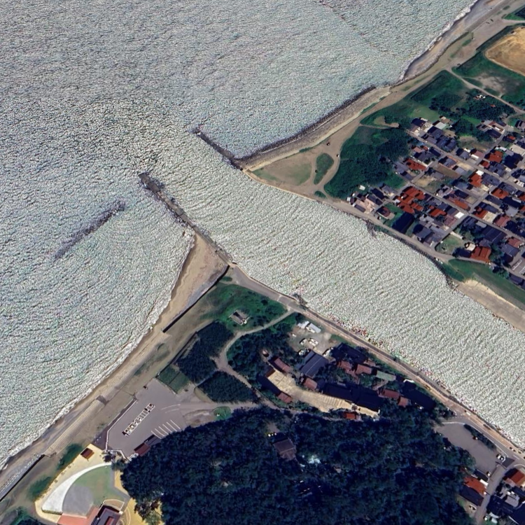 三ヶ浦漁港（閨地区）