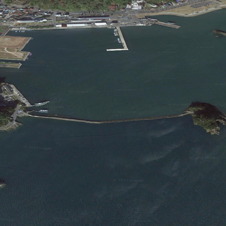 下田港・犬走堤防