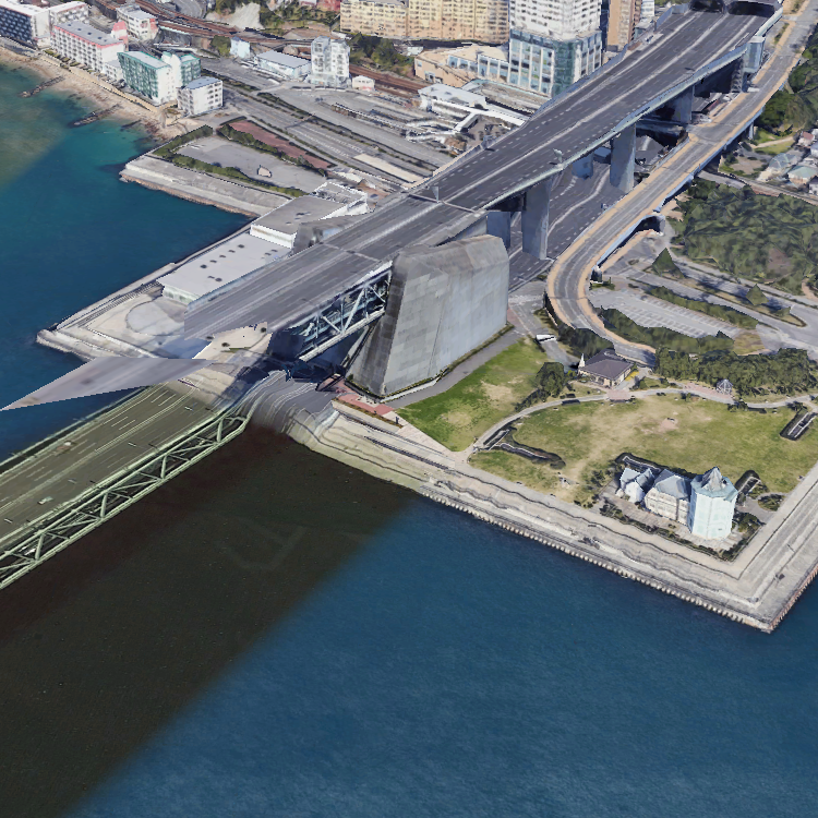 明石海峡大橋下