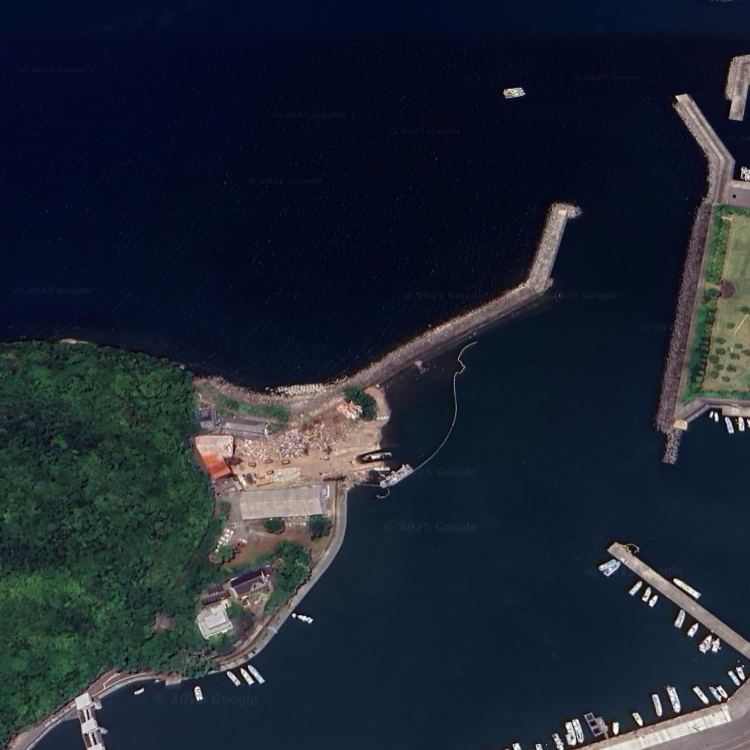 湯浅広港赤灯台