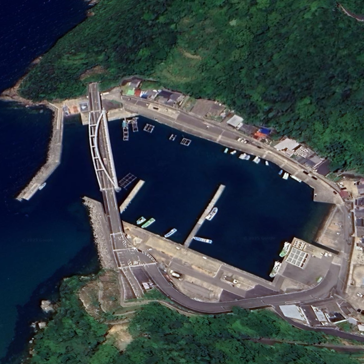 戸津井漁港防波堤