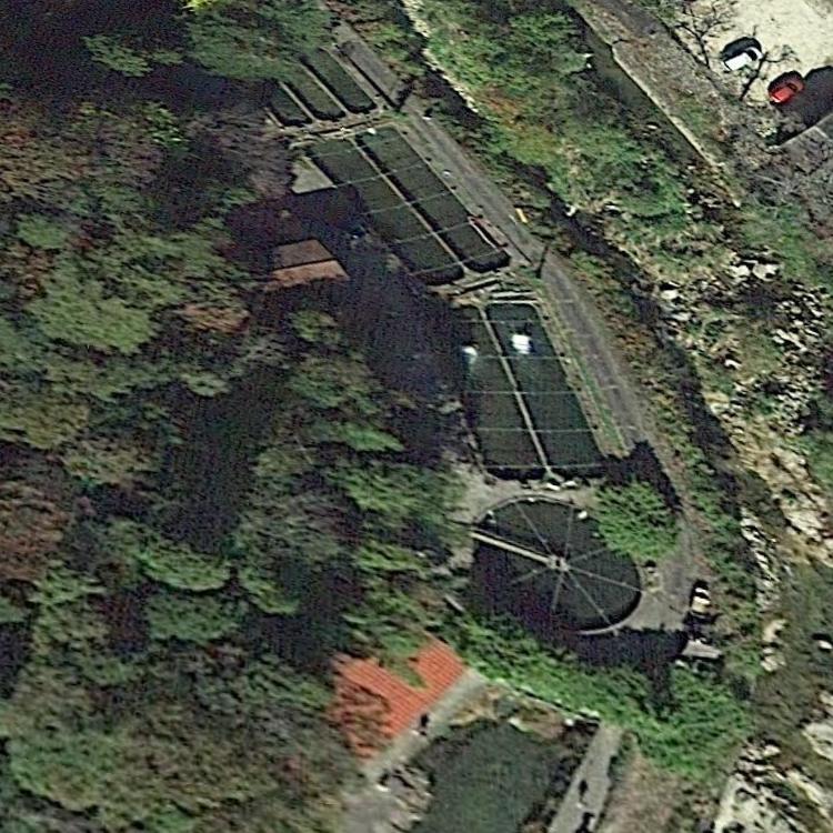 万古渓養魚観光センター