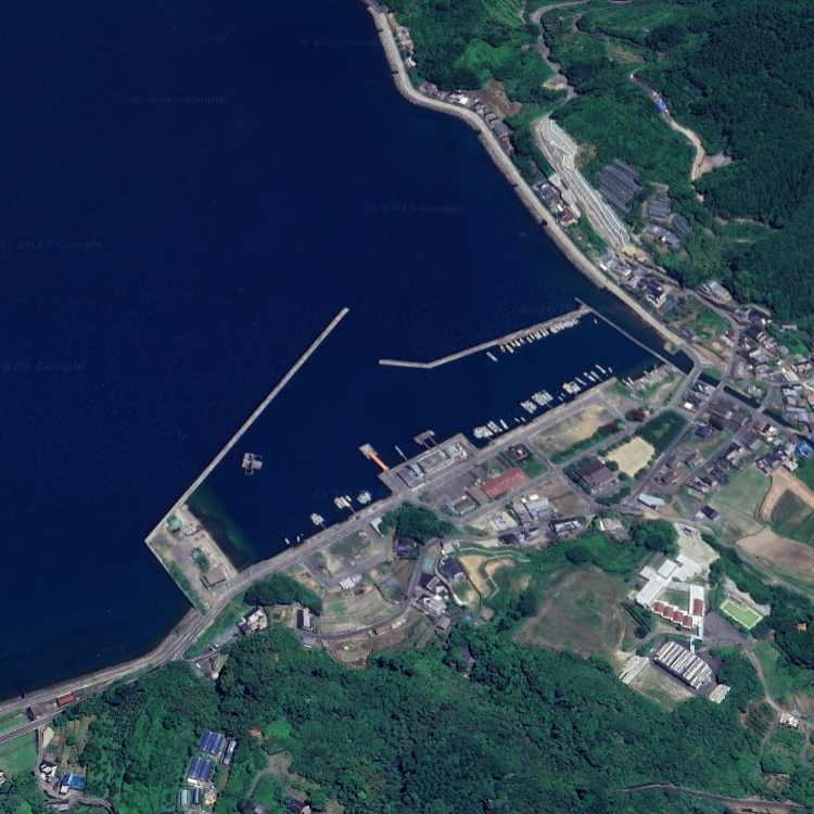 平国漁港の波止