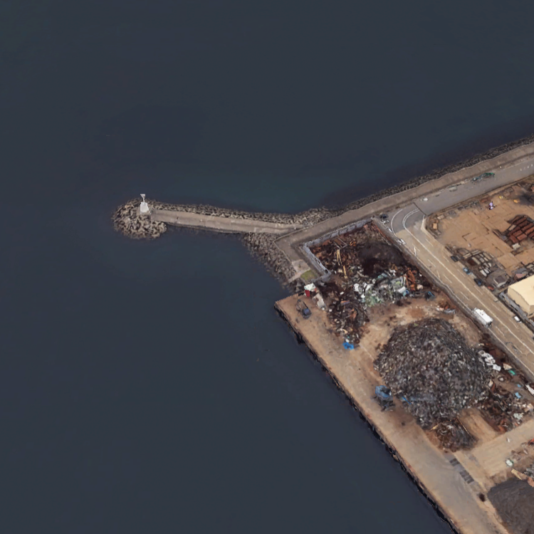 白灯台（大分港住吉防波堤灯台）